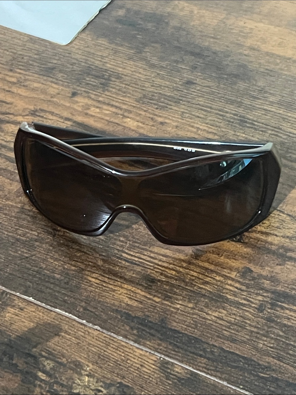 Oakley Wrap Sunglasses in Black